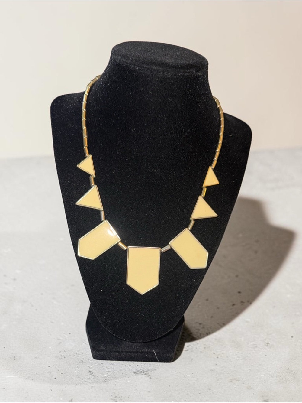 Vintage Harlem house Statement Geometric Pendant Necklace in Cream